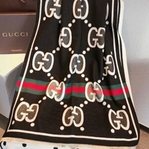 <AUTHENTIC>Gucci Scarf